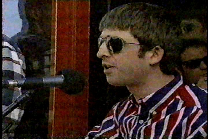 Oasis at Outside MuchMusic Studios; Toronto, Canada - March 14, 1995