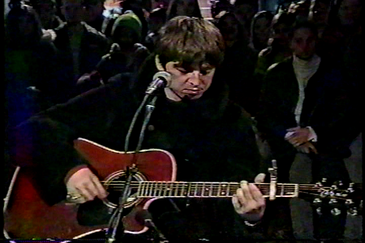 Noel Gallagher at MuchMusic Studios, Canada - December 13, 1995