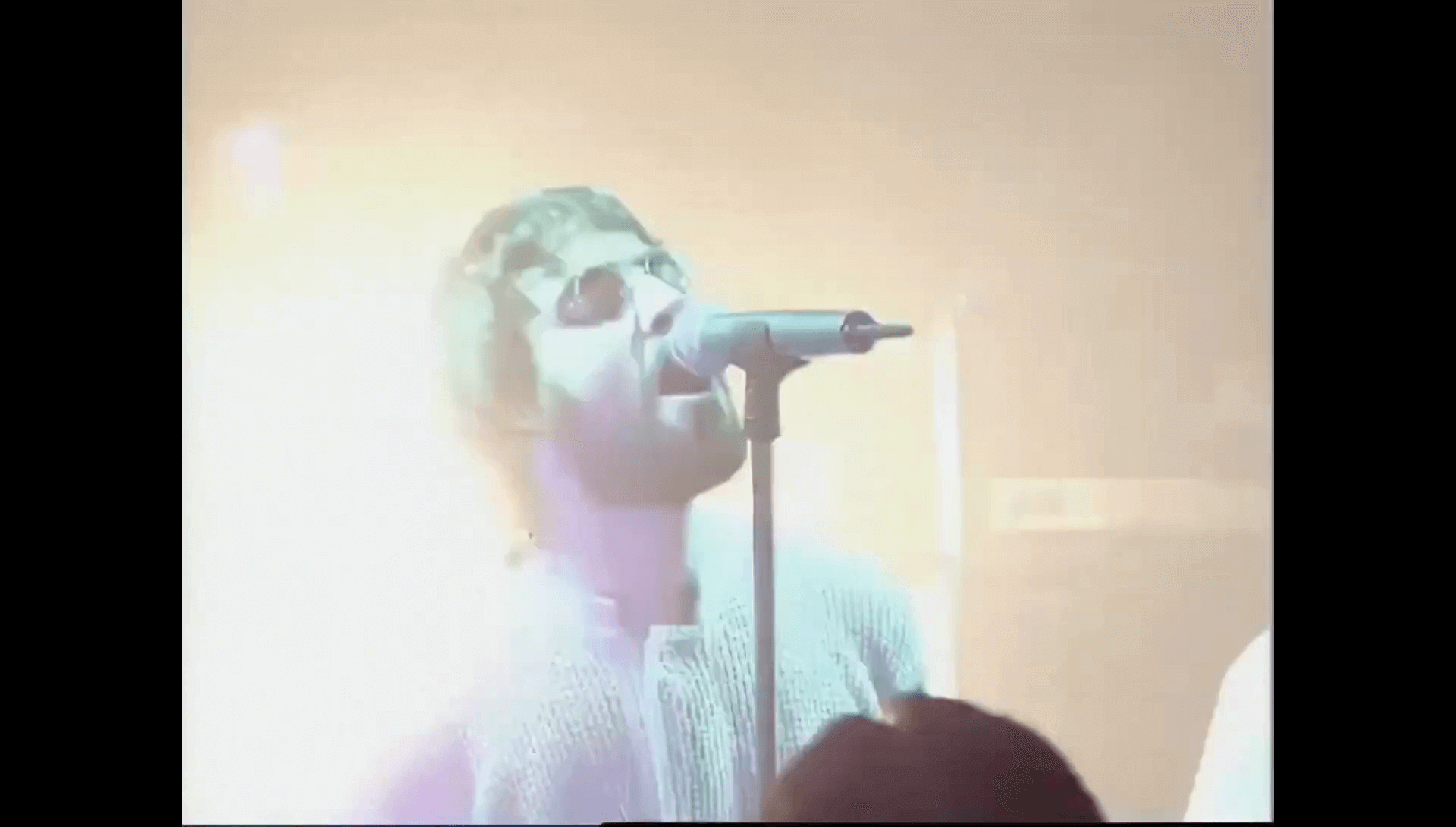 Oasis at Elstree Studios (UK) - February 21, 1996