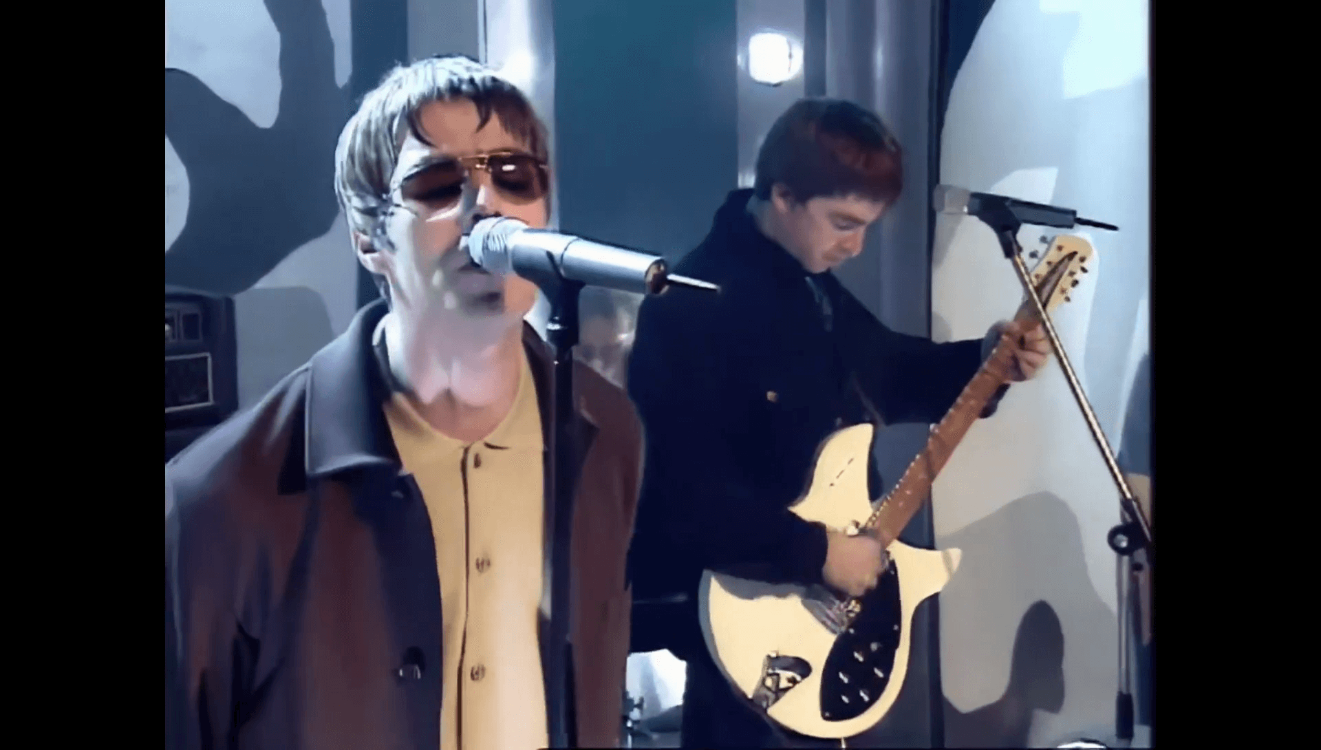 Oasis at Elstree Studios, London - July 17, 1997