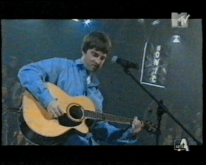 Oasis at Italy - November 17, 1997