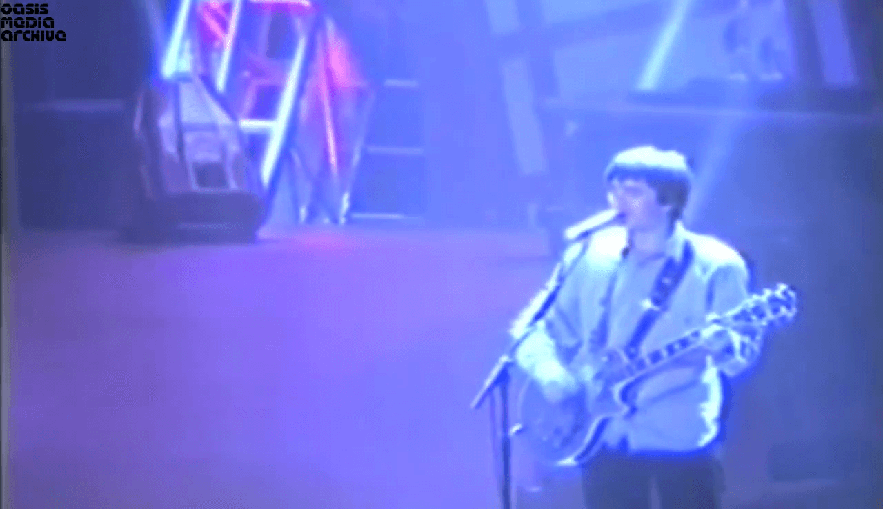 Oasis at Deutschlandhalle, Berlin, Germany - November 22, 1997