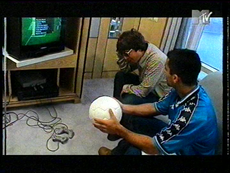 Oasis at Hotel; Hong Kong - February 22, 1998