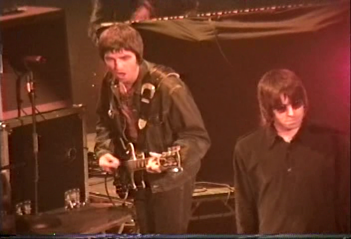 Oasis at Allstate Arena; Rosemont, IL - December 4, 1999