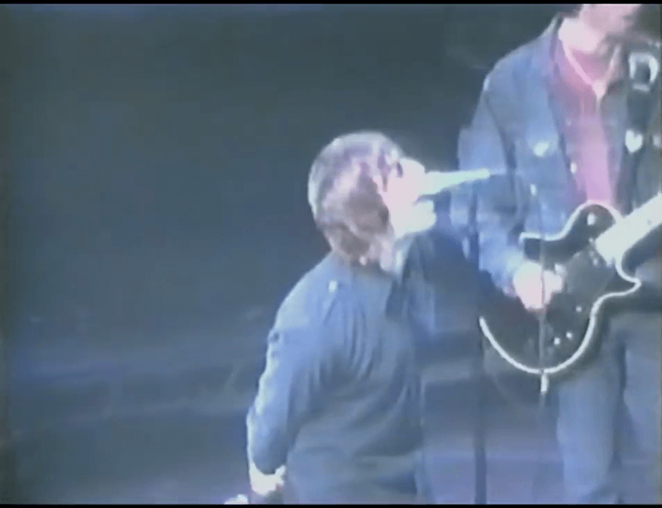 Oasis at Allstate Arena; Rosemont, IL - December 4, 1999