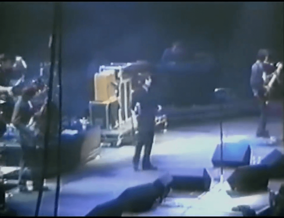 Oasis at Allstate Arena; Rosemont, IL - December 4, 1999