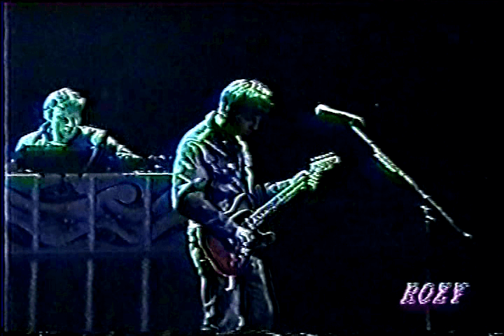 Oasis at '.Rainbow Hall; Nagoya, Japan.' - '.March 1, 2000.'