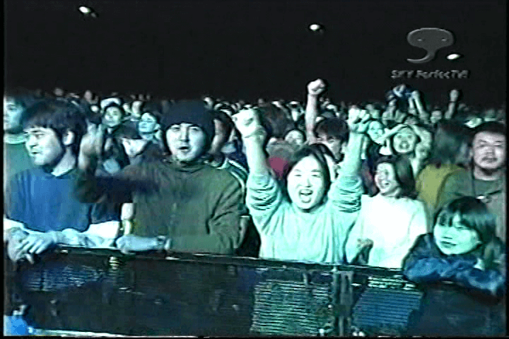 Oasis at '.Yokohama Arena; Tokyo, Japan.' - '.March 5, 2000.'