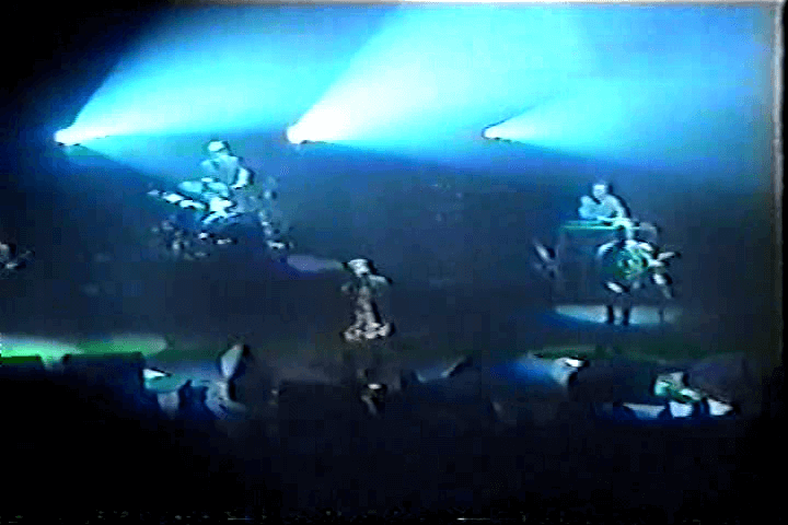 Oasis at Tower Theater; Philadelphia, (Upper Darby), PA - April 26, 2000