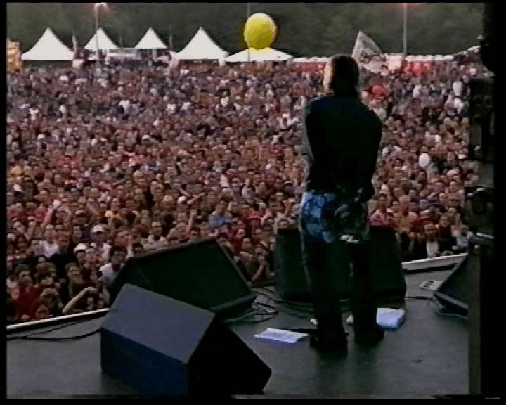 Oasis at Pinkpop Festival; Landgraaf, Holland - June 10, 2000