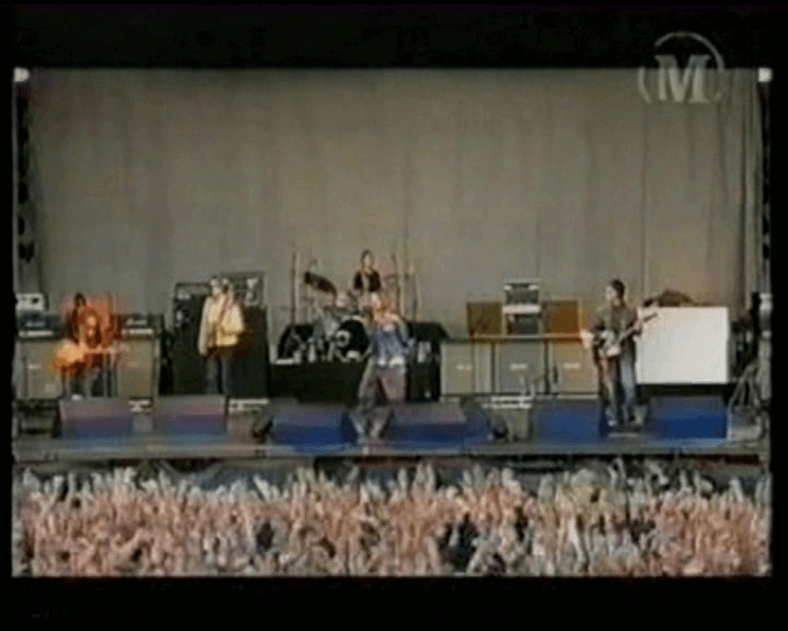 Oasis at Quart 2000; Kristiansand, Norway - July 6, 2000