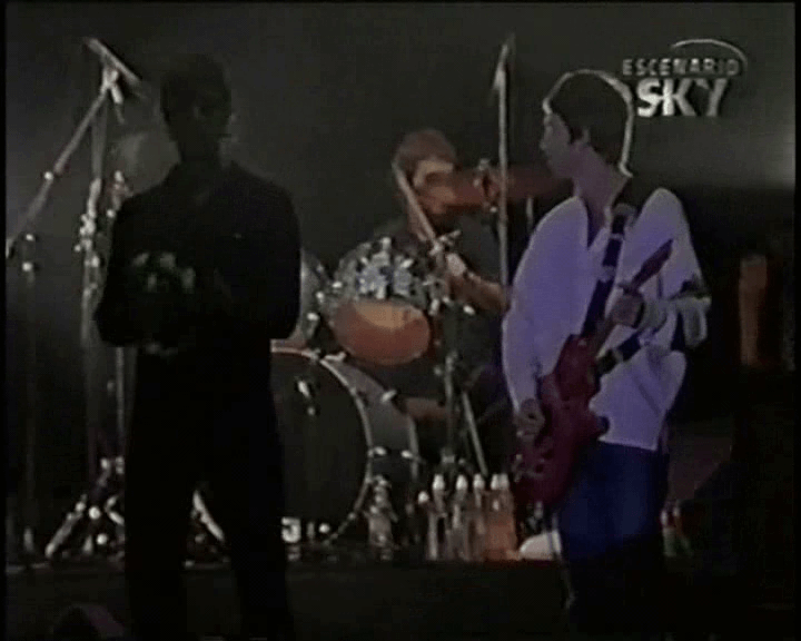 Oasis at Hot Festival; Buenos Aires, Argentina - January 18, 2001