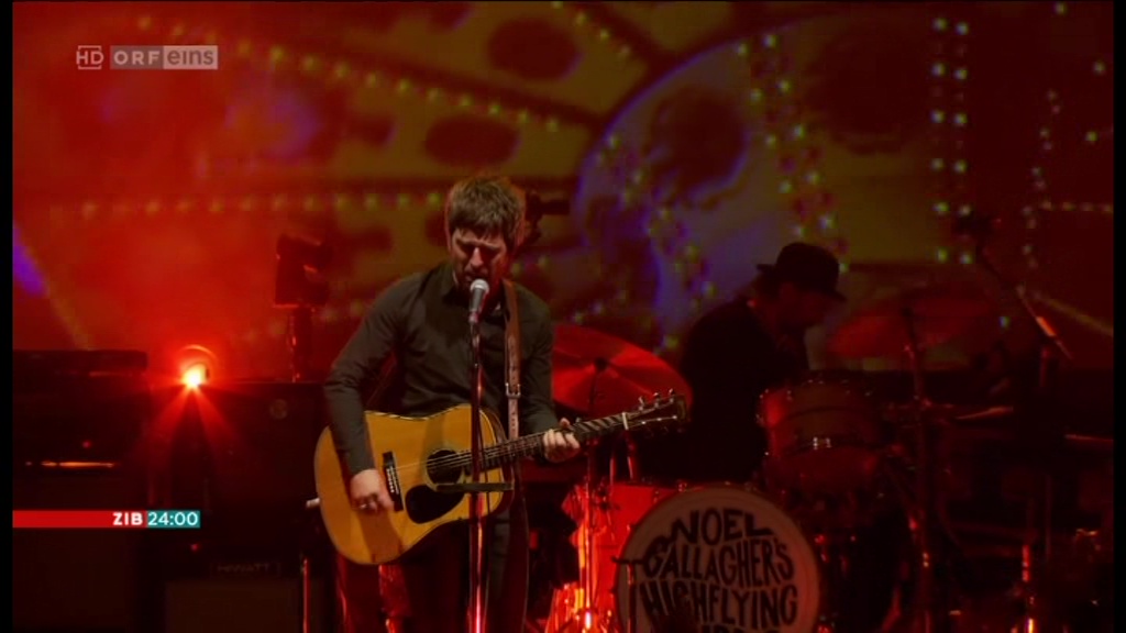 Noel Gallagher at Vienna Gasometer; Vienna, Austria - April 12, 2016