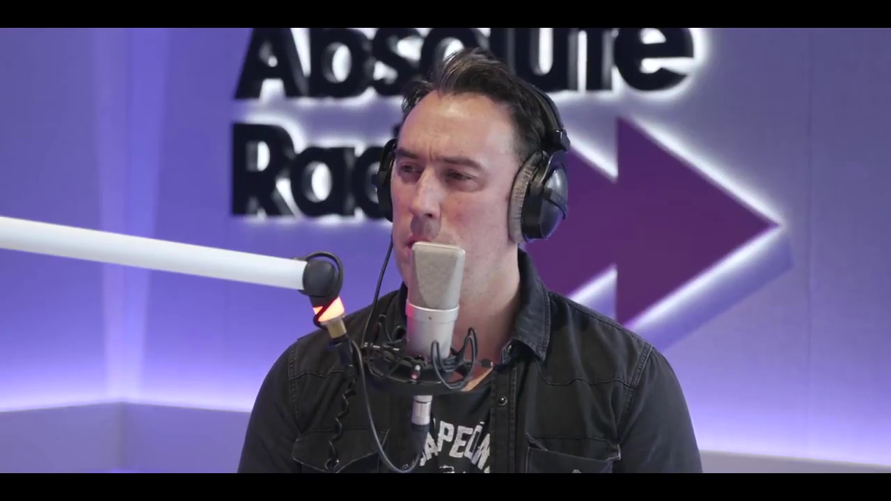 Noel Gallagher at Absolute Radio - September 25, 2017