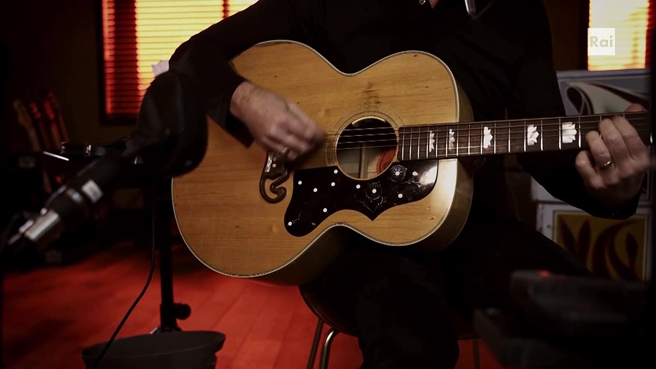 Noel Gallagher at Lonestar Studios, London - May 1, 2021